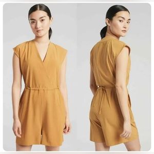 ATHLETA Marlow Tuscan Short Sleeve V Neck Drawstring Gold Romper Size XS